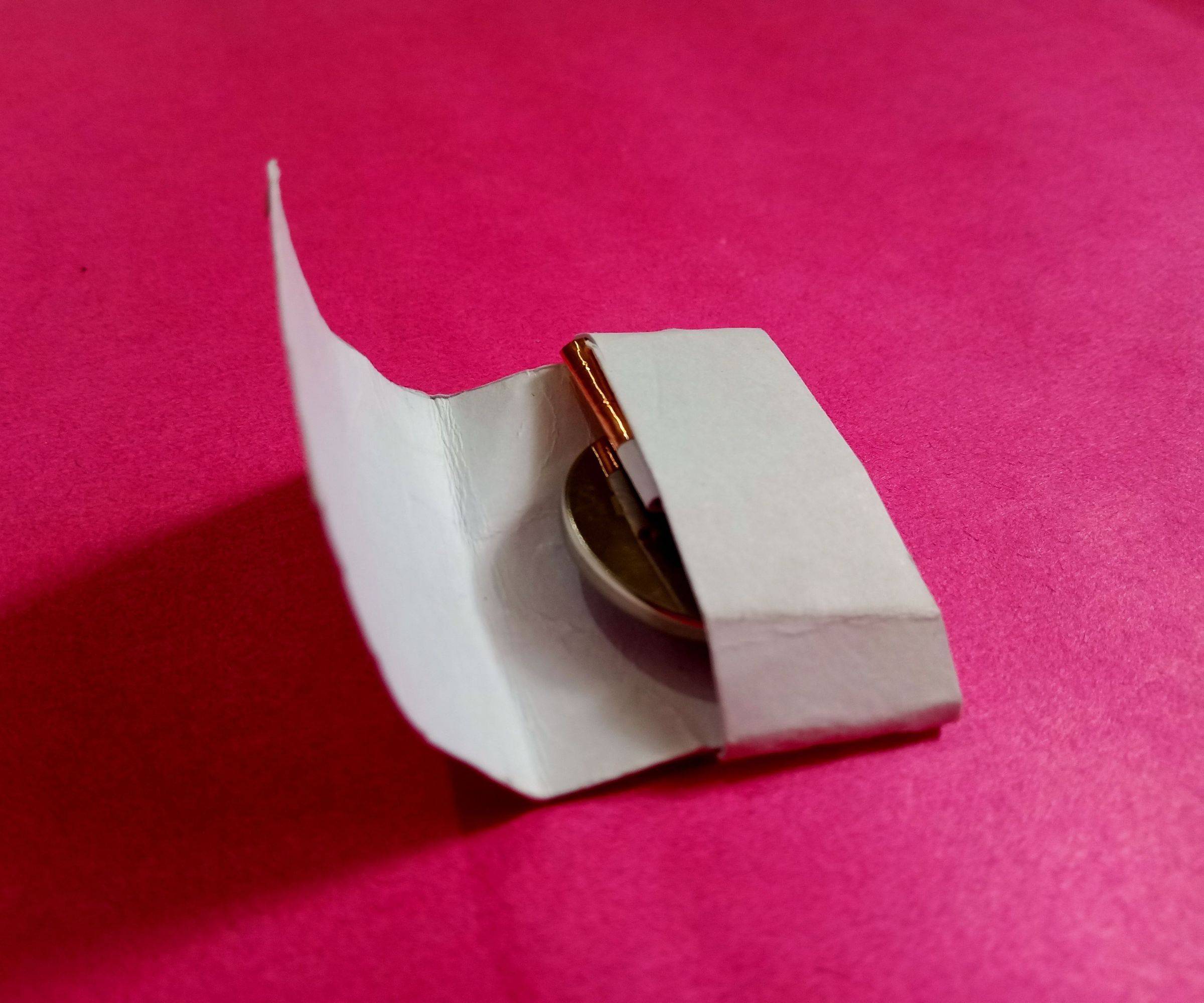 Easy Paper Battery Holder