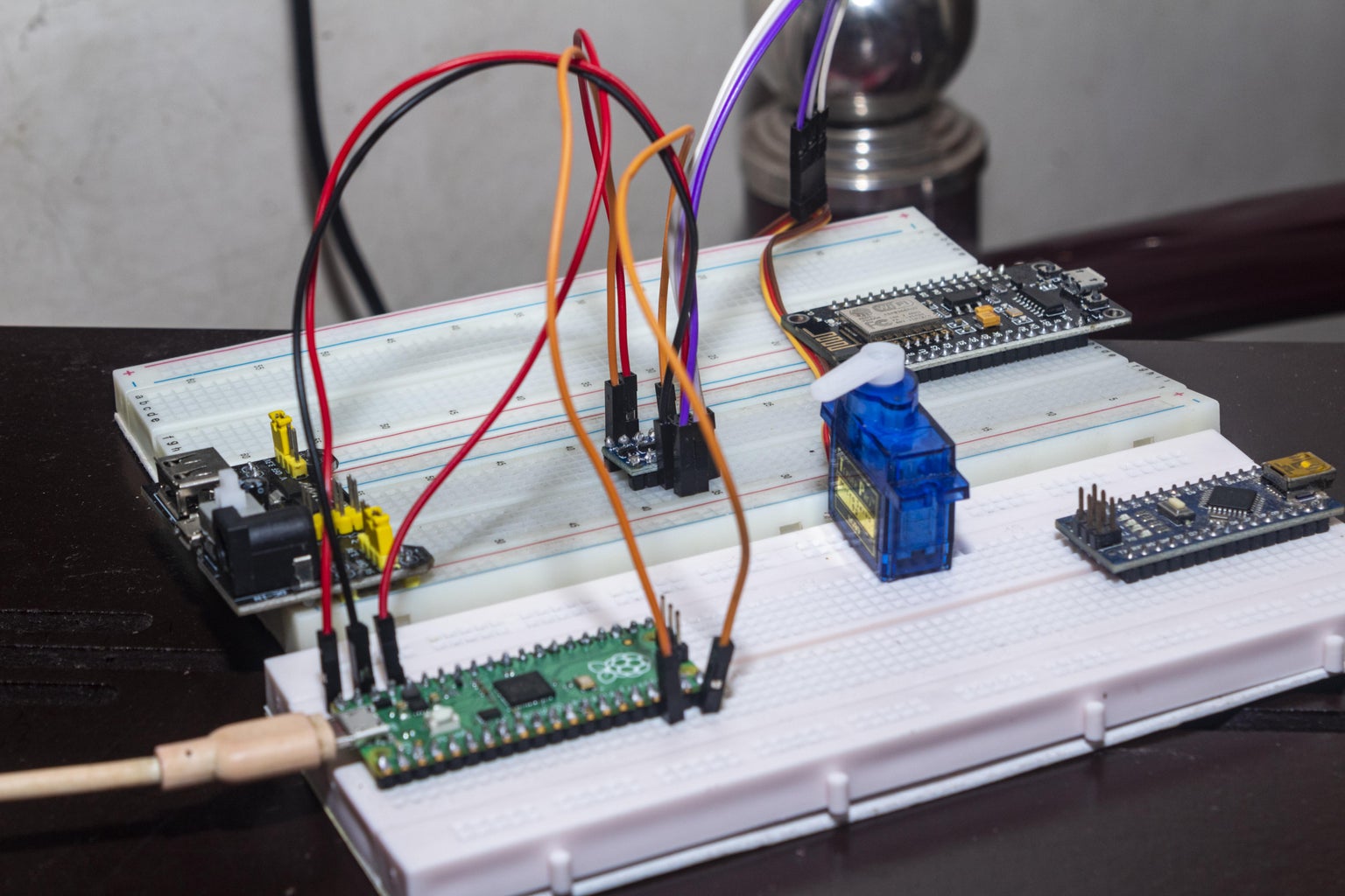 Servo Motor Control Using Raspberry Pi Pico : 3 Steps - Instructables