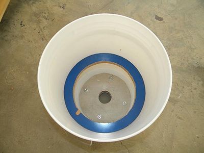 Mini Cyclone Bucket Dust Collector : 7 Steps - Instructables