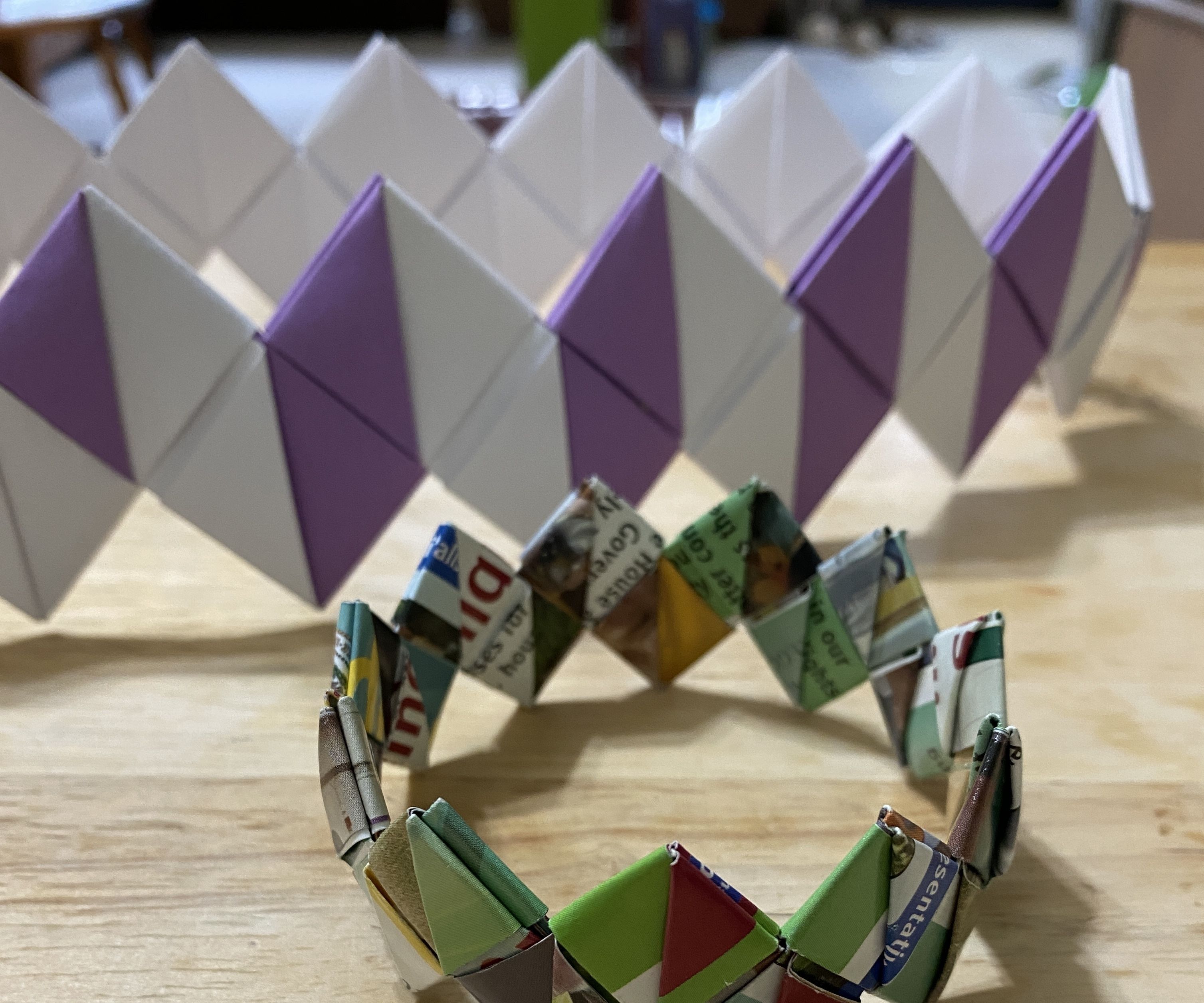 Zigzag Paper Chain