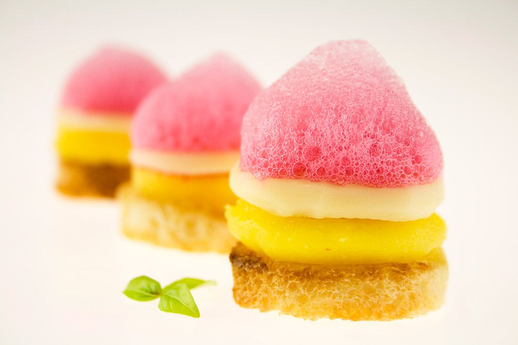 Molecular Gastronomy - Beet Foam by MOLECULE-R