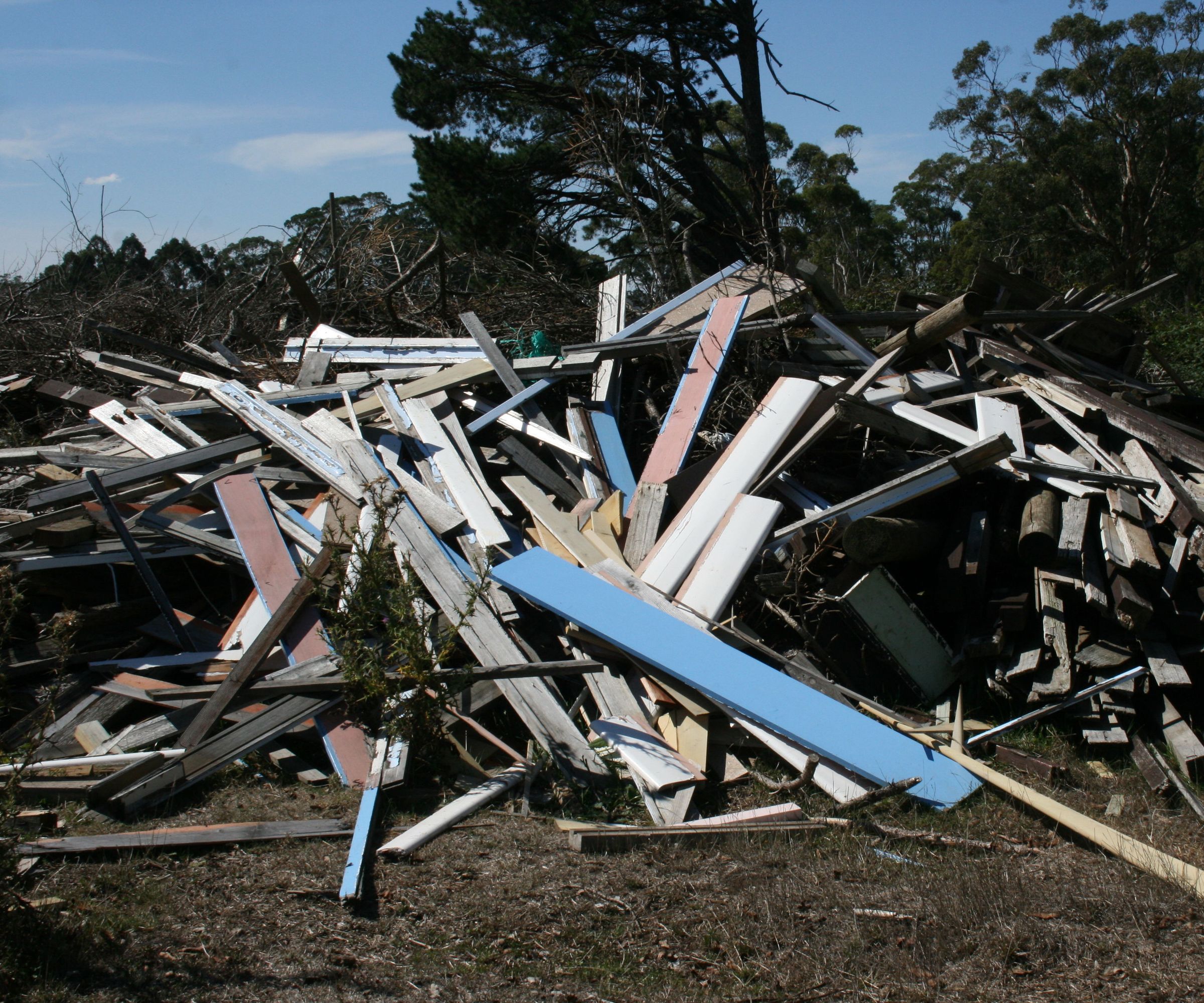 Furniture From Construction Waste 