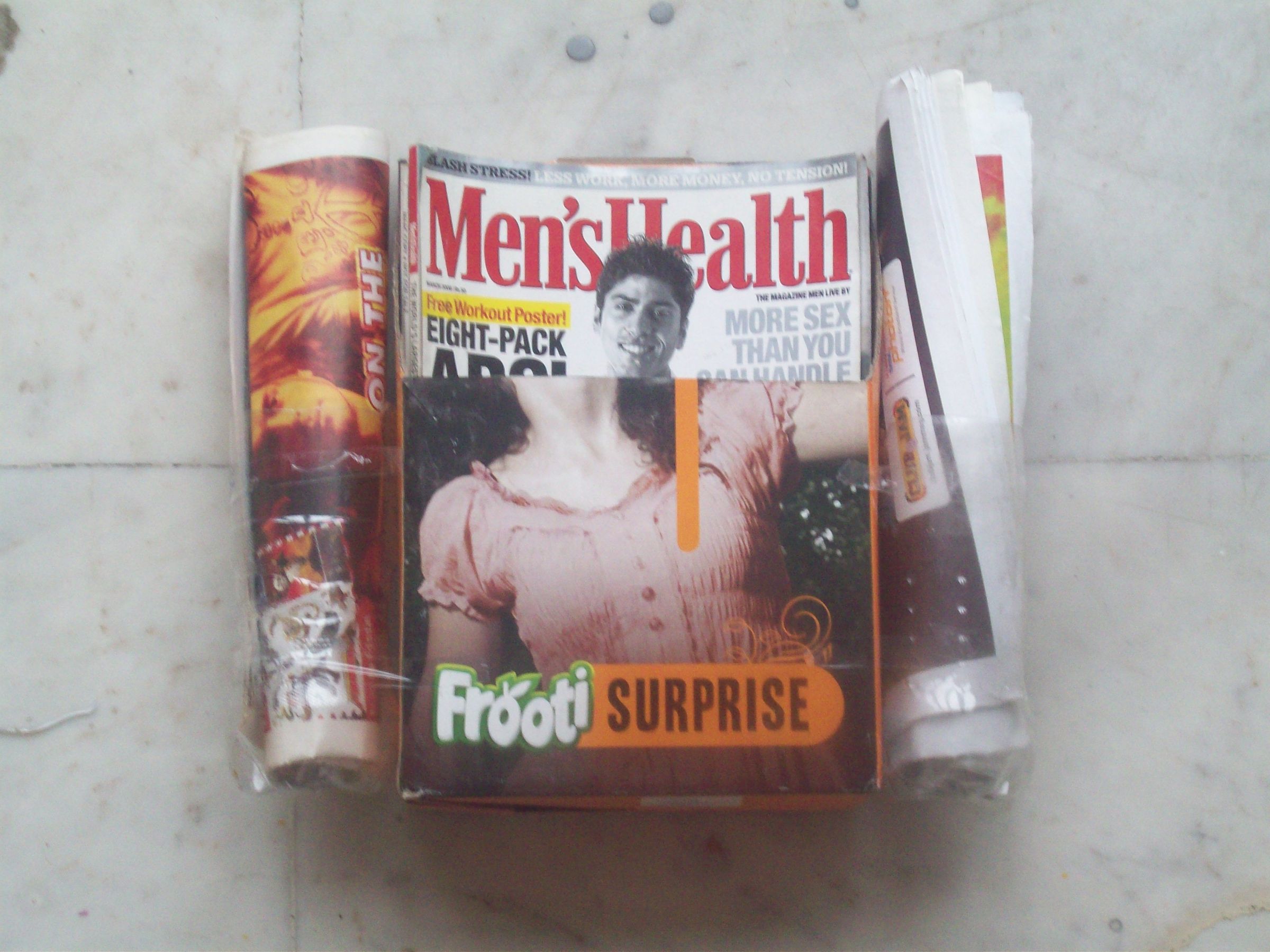 Make a Magzine and News Paper Holder in Almost No Cost!!!