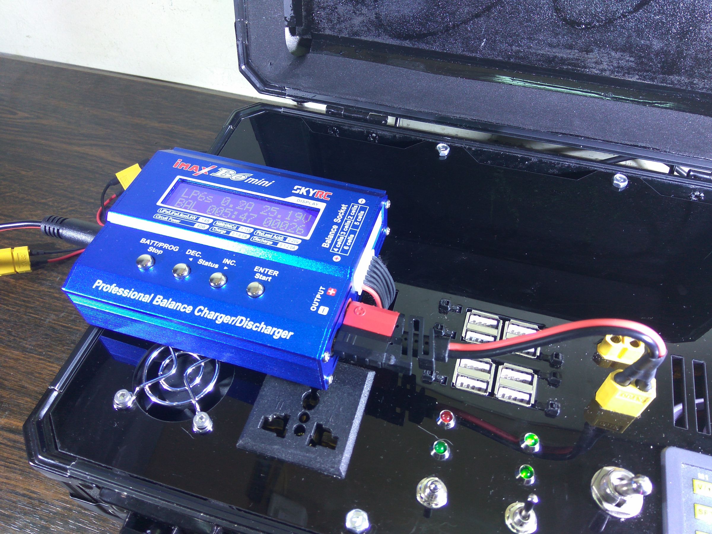 Listrik L585 585Wh AC DC Portable Power Supply 17 Steps (with Pictures) Instructables