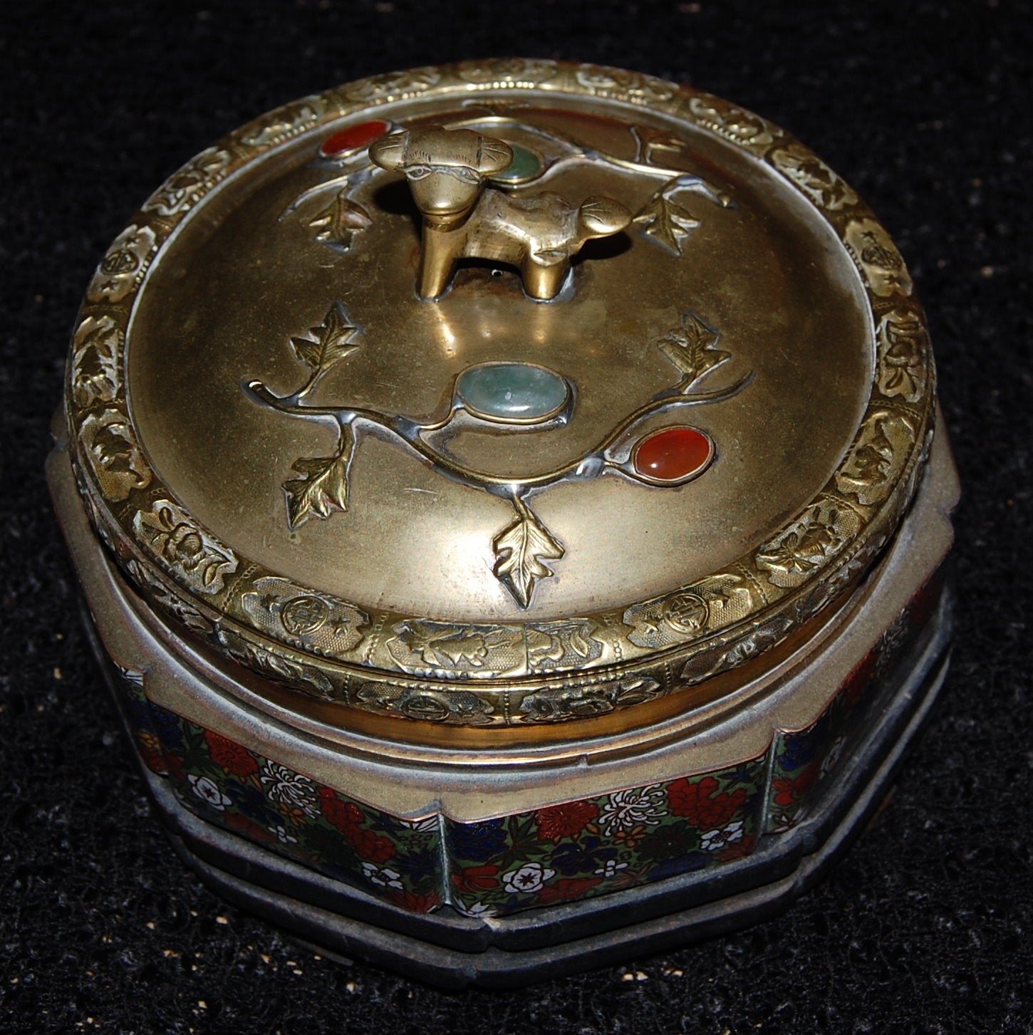 How to Make Your Own Charging Box 6 Steps Instructables