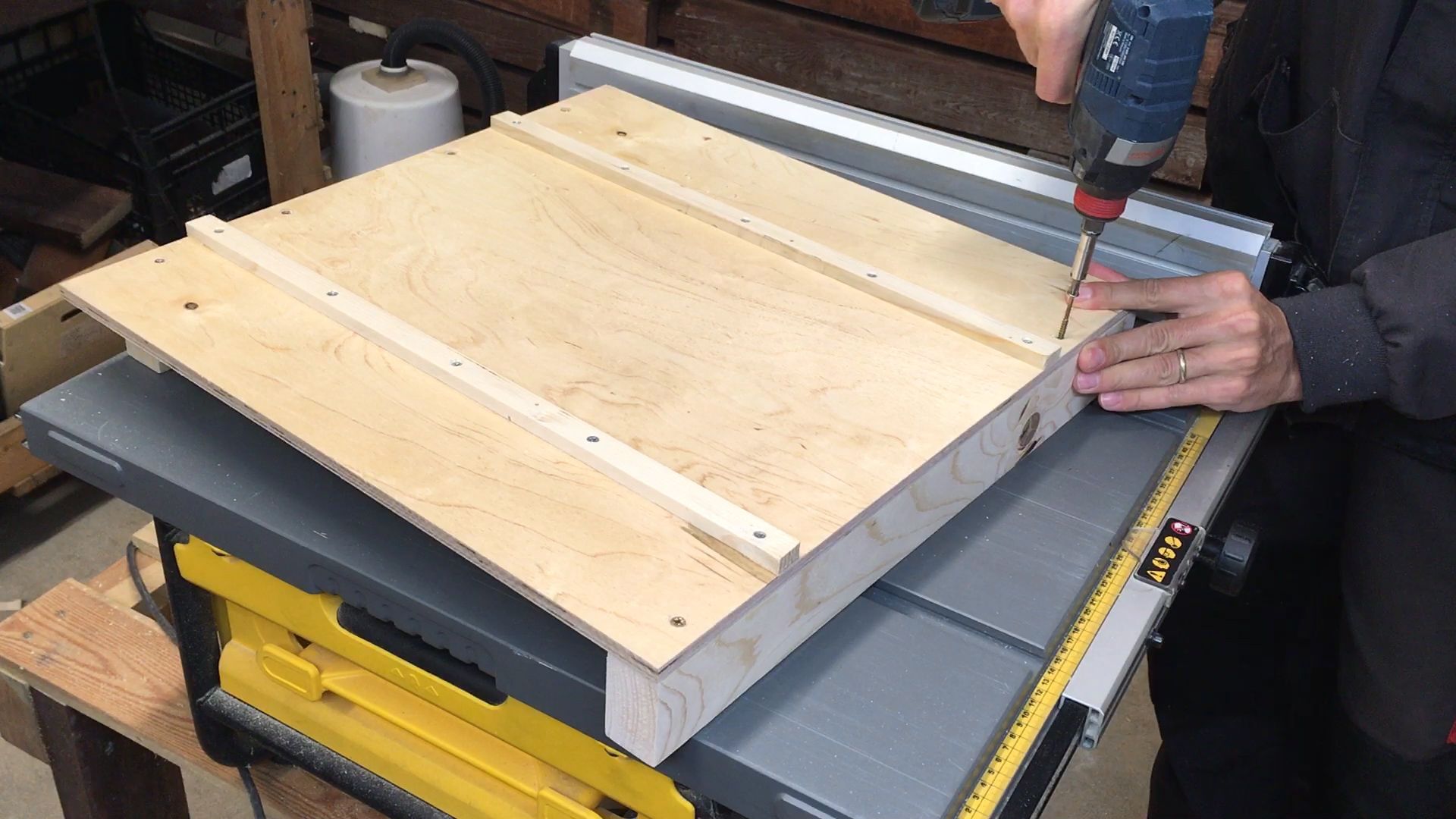 How to Make a CrossCut Sled for Table Saw 9 Steps (with Pictures