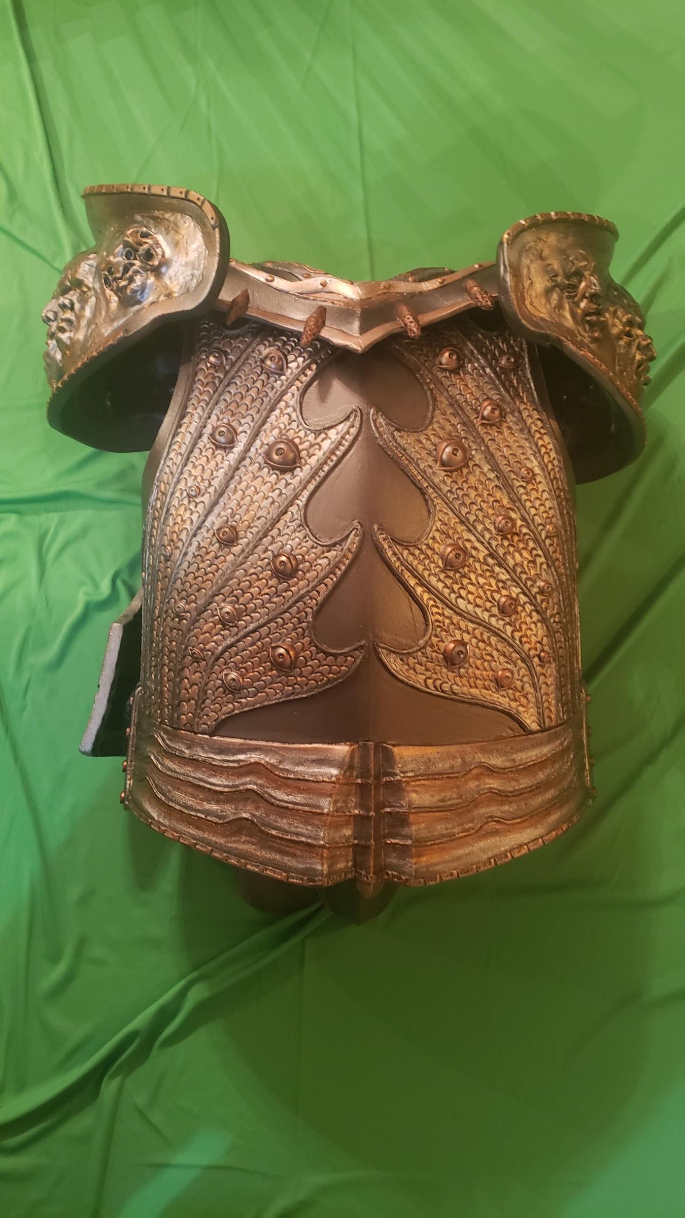 Riddick Lord Marshall Costume : 9 Steps (with Pictures) - Instructables