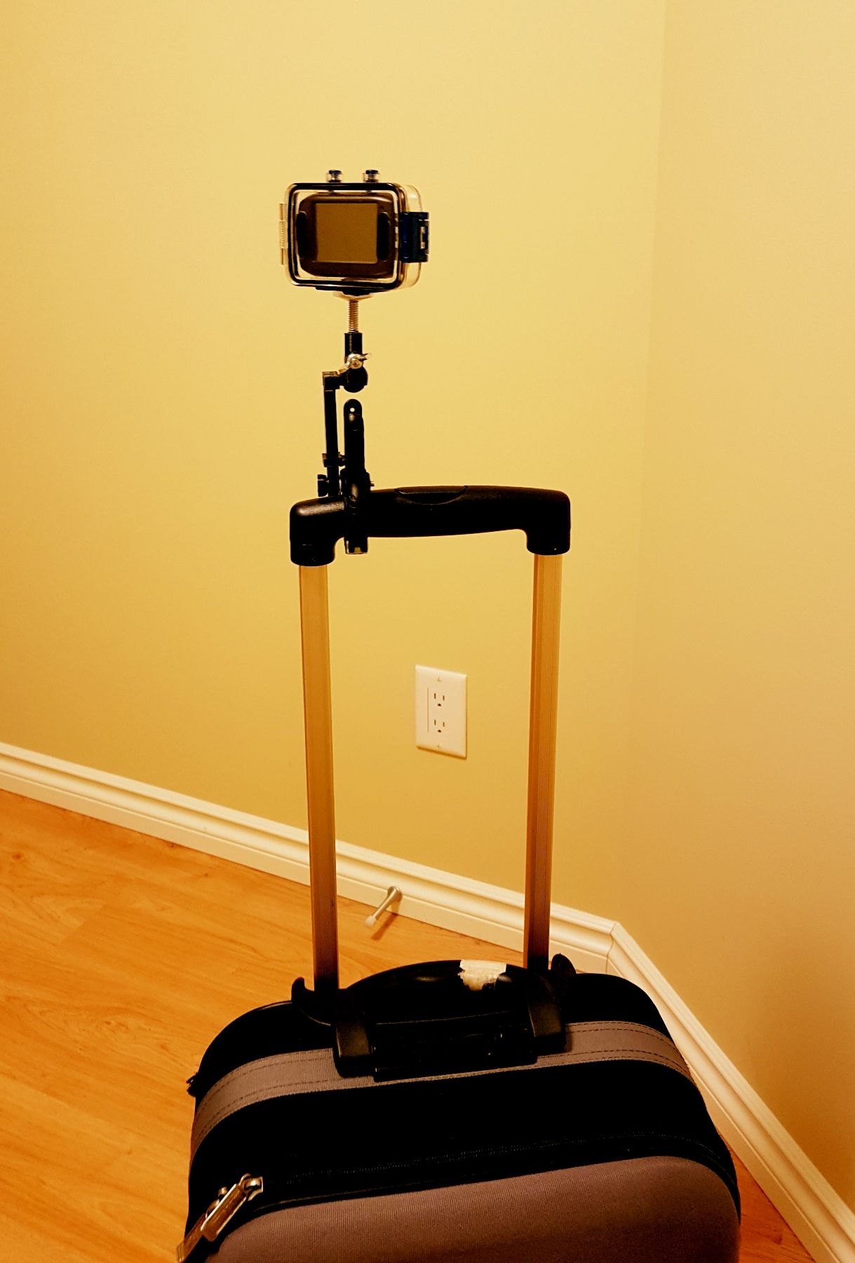 Collapsible Spring Clamp Camera Mount / Tripod 10 Steps (with