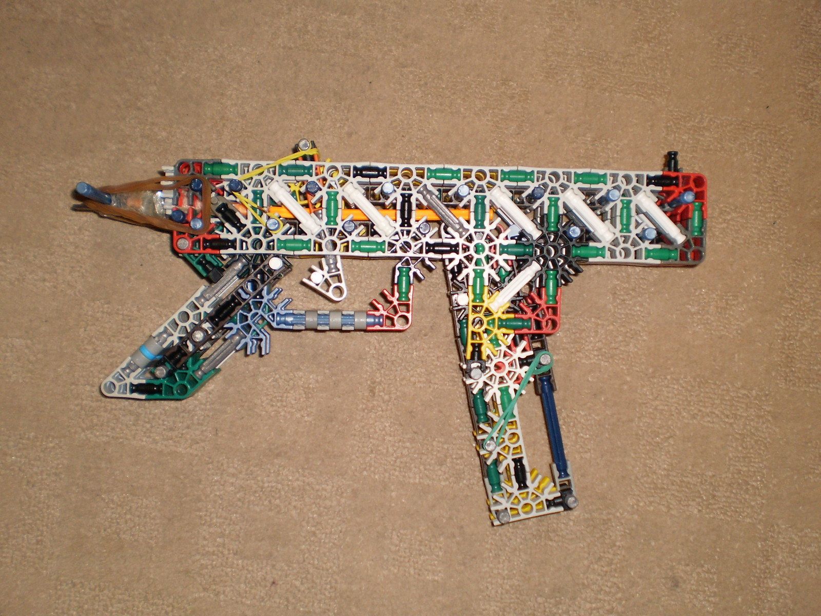 Kne'x Cobra 2.0, SMG Styled Gun