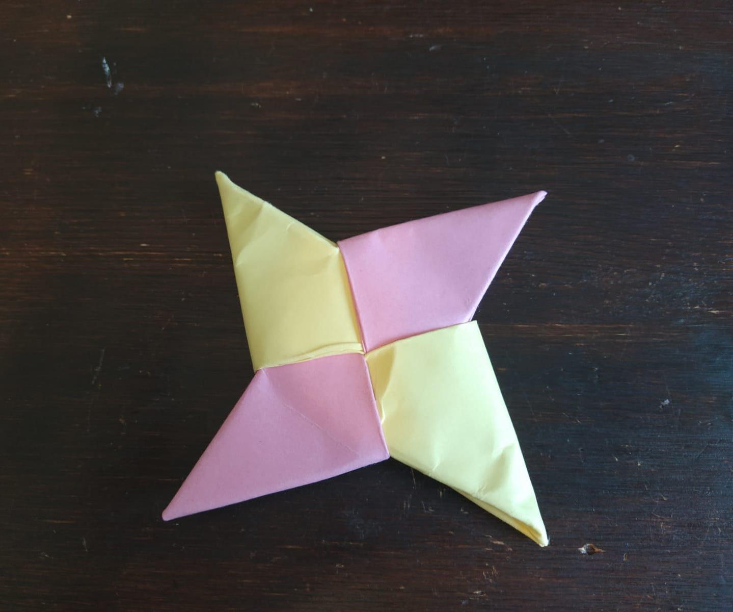 Paper Ninja Star : 7 Steps - Instructables