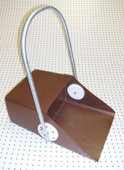 Large Upright Dustpan Aids Lawn Cleanup
