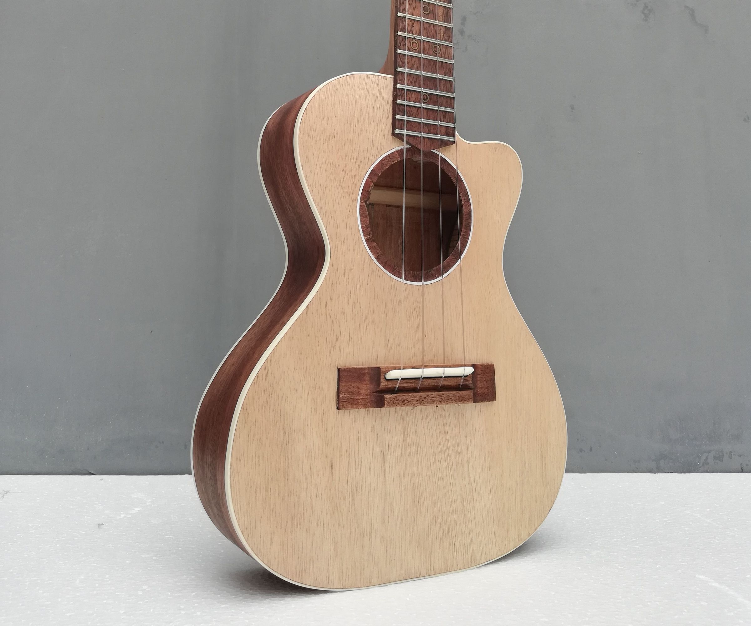 Tenor Ukelele