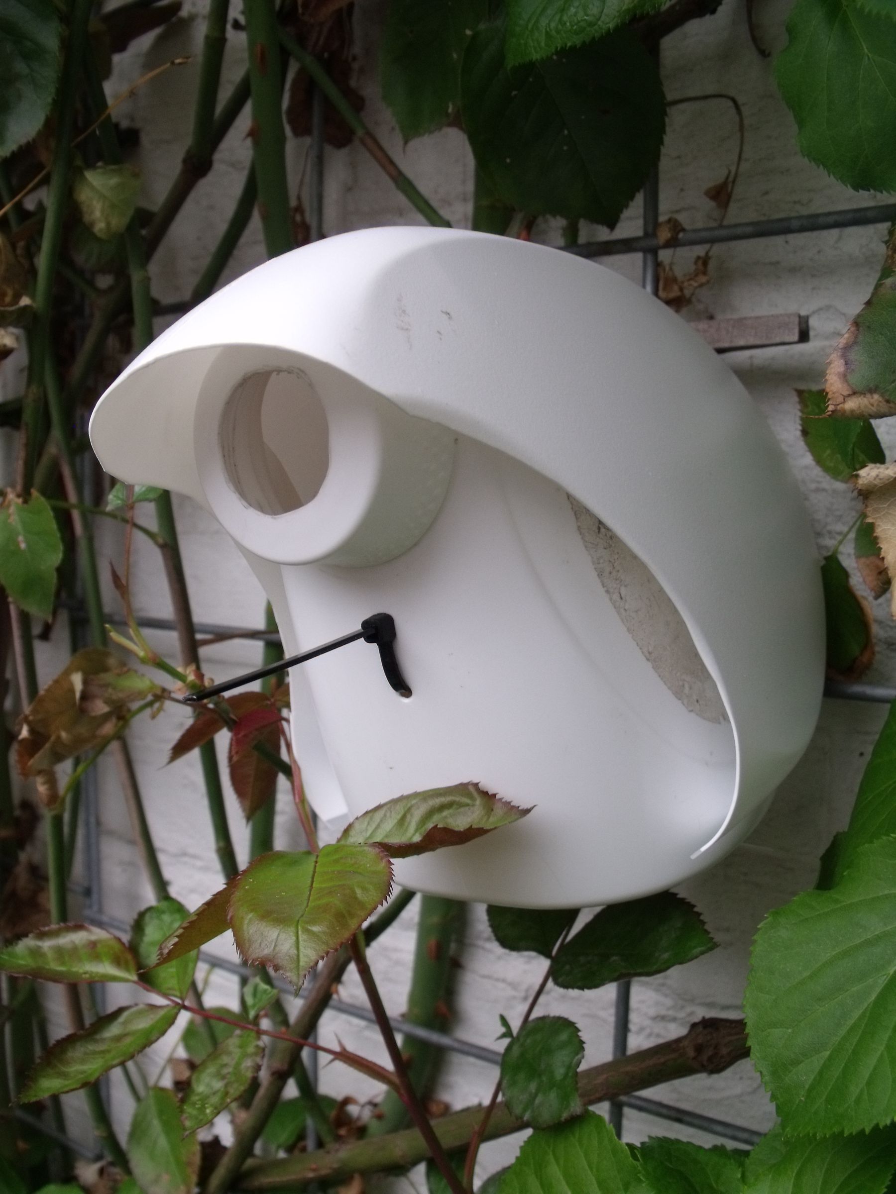 Plastic Bottle Birdhouse : 7 Steps (with Pictures) - Instructables, image size:768x1024