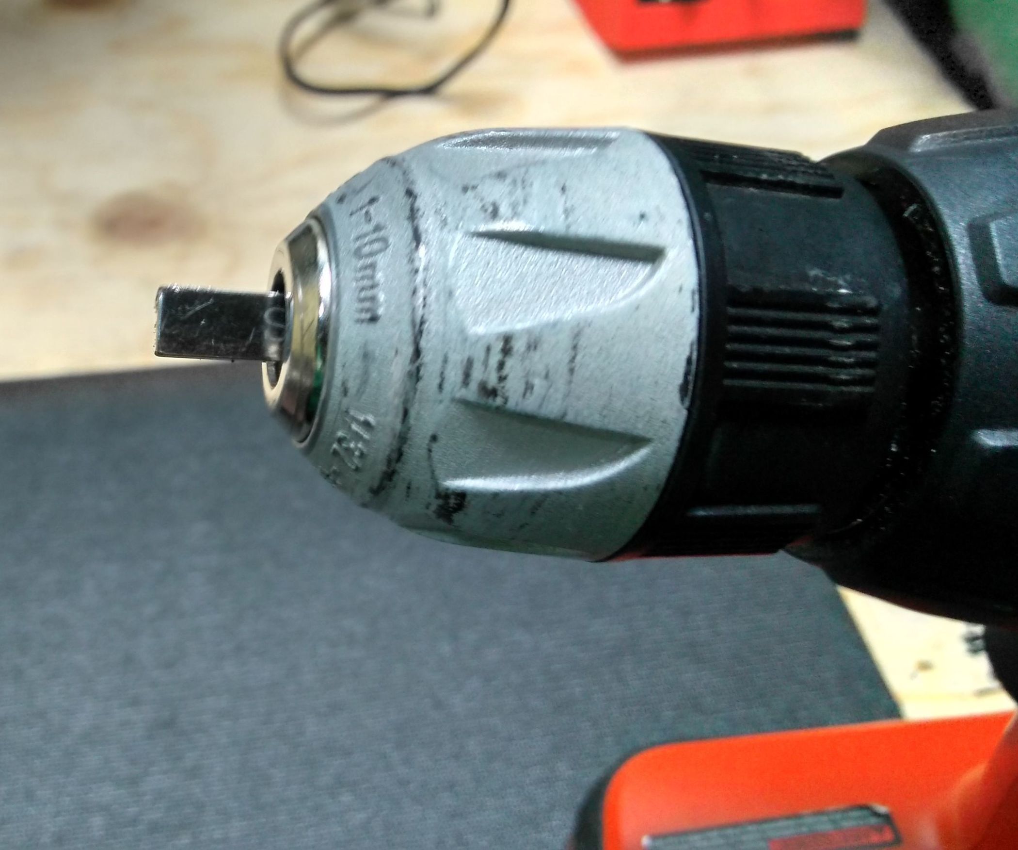The Easiest and Fastest Screwdriver/screw