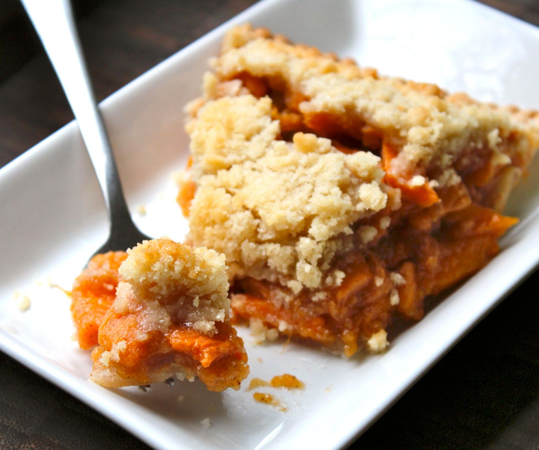 Persimmon Bourbon Pie With Vanilla Crumble
