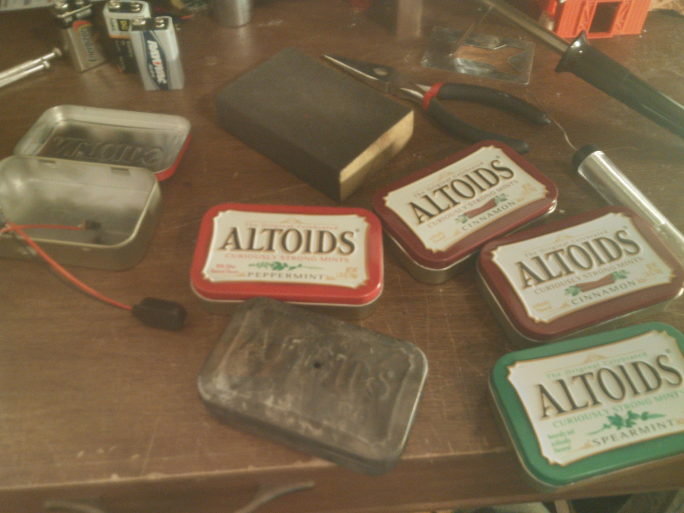 Altoid Tin Uses