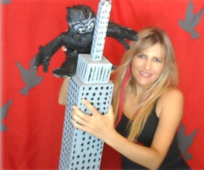 DIY Crafts: How to Make a King Kong Climbing the Building