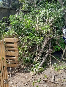 DIY Pallet and Chainsaw Mulching Rack - for Easy Vegetation Shredding and Firewood Log Cutting