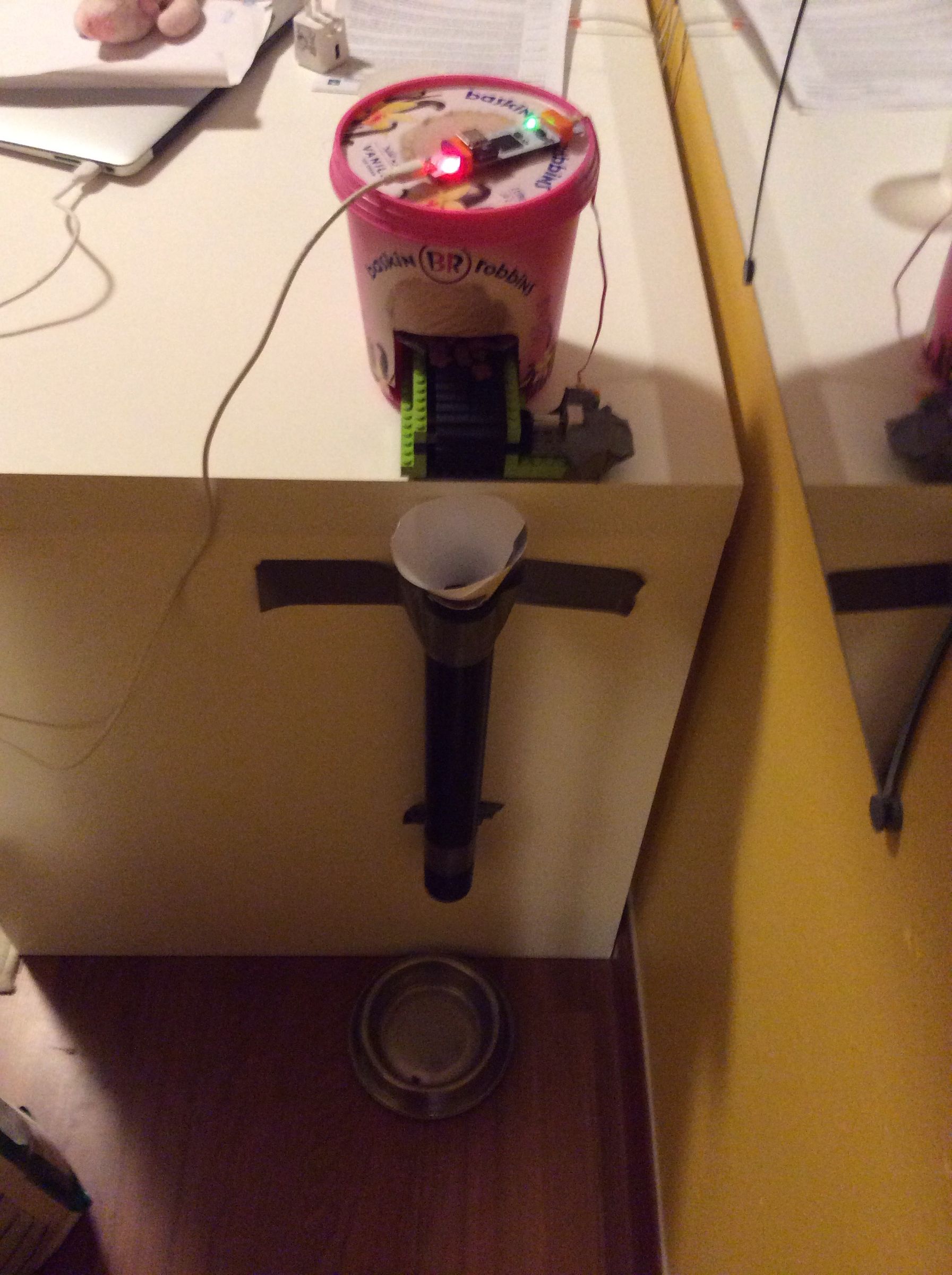 Automated Littlebits Dog Feeder