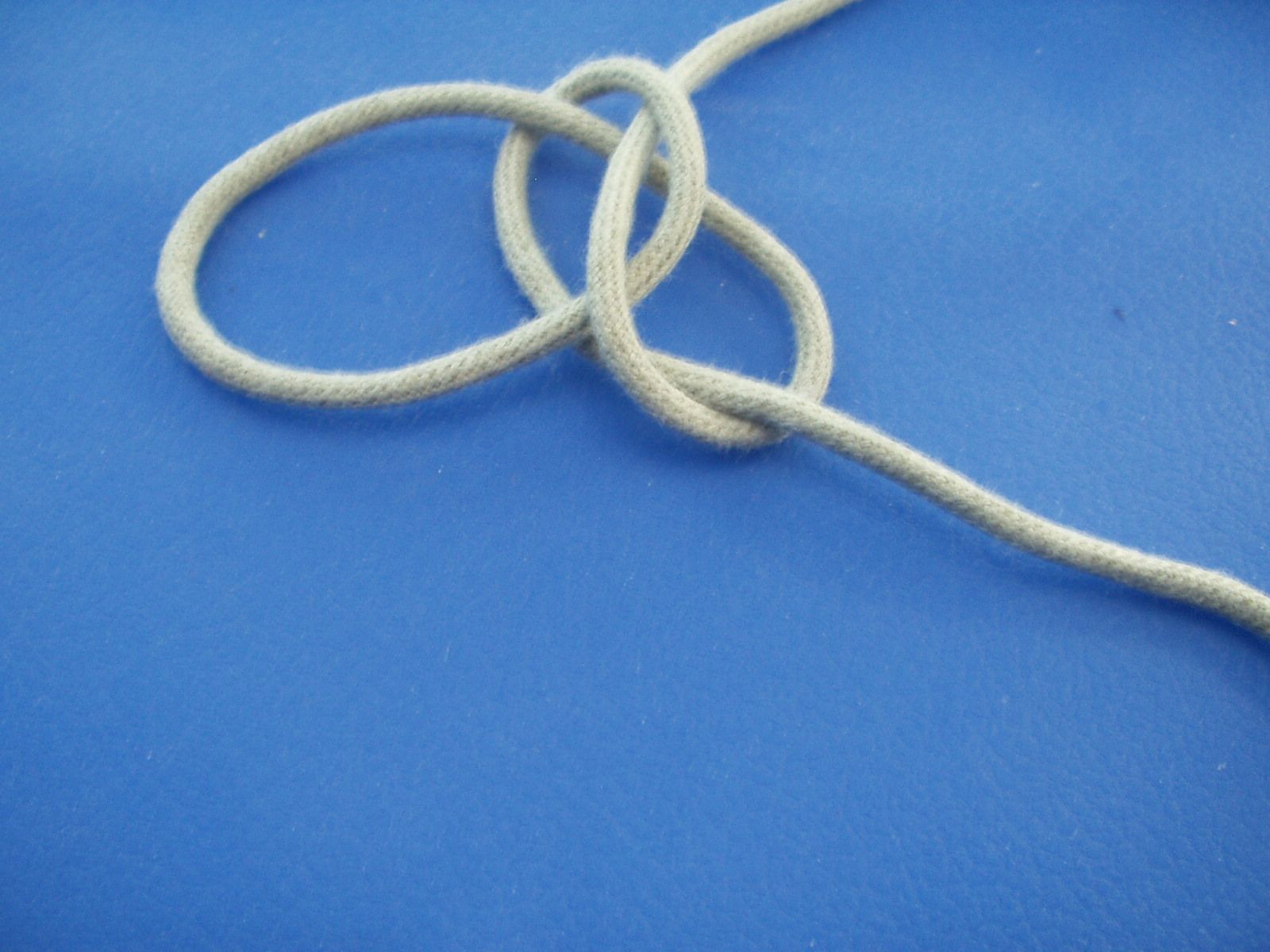 Interlocked Snake Knot 9 Steps Instructables