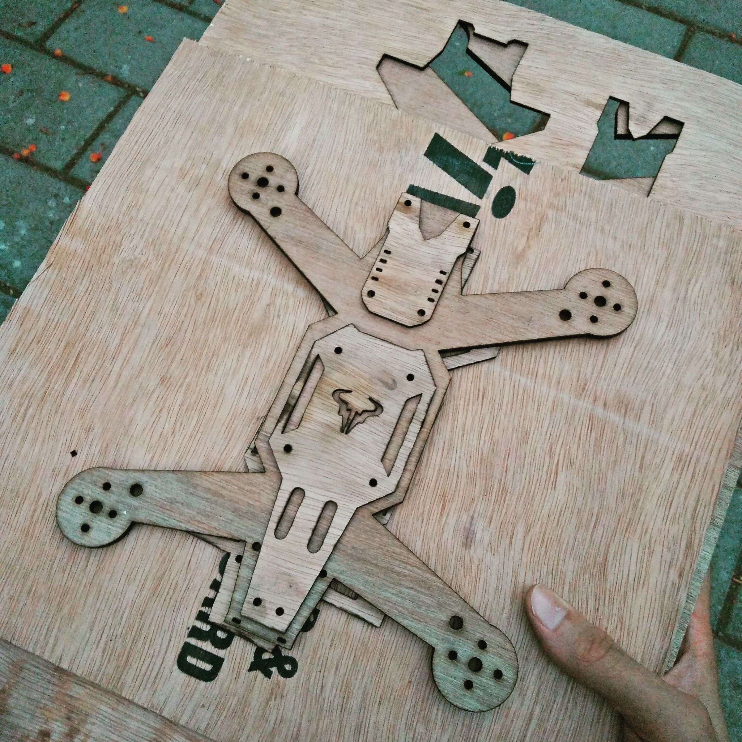 The 240 Class Laser Cut FPV MiniQuadcopter! 27 Steps (with Pictures
