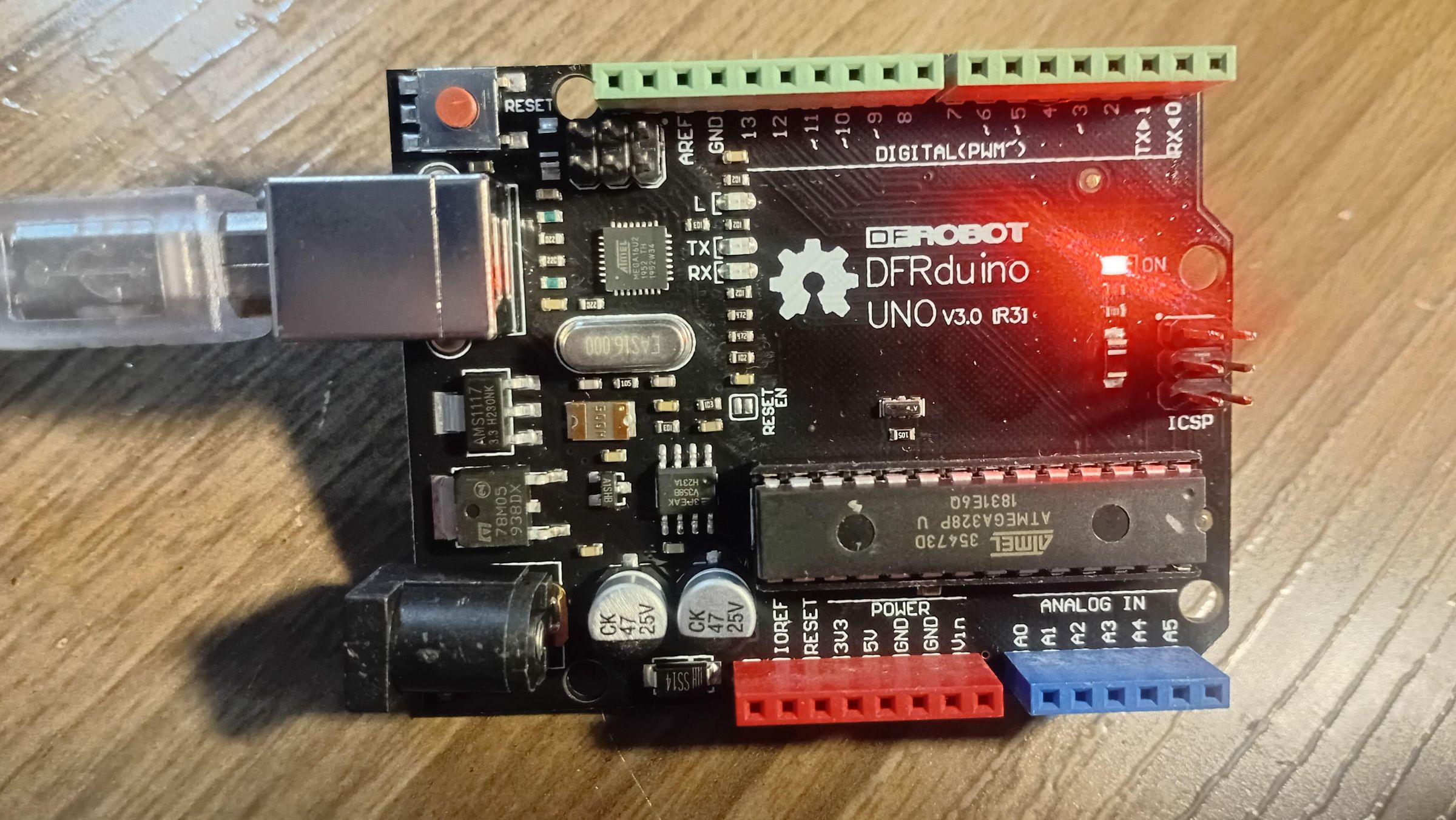 How to Blink a LED - Lesson #1 : 9 Steps - Instructables