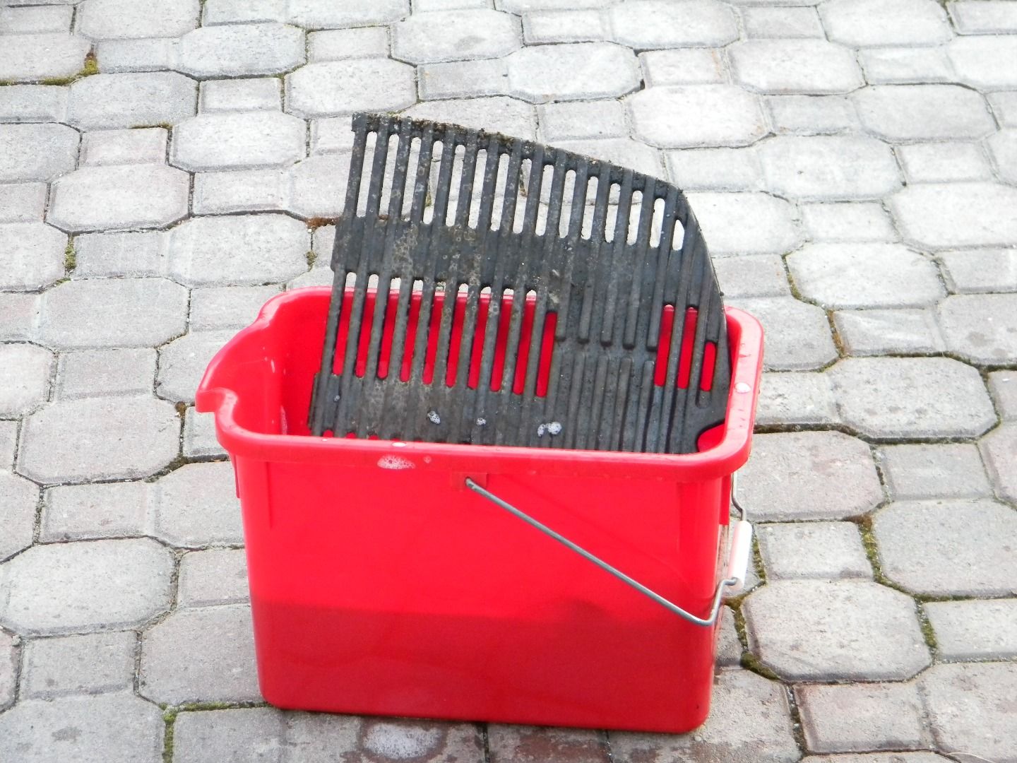 How to Clean Your Grill 8 Steps (with Pictures) Instructables