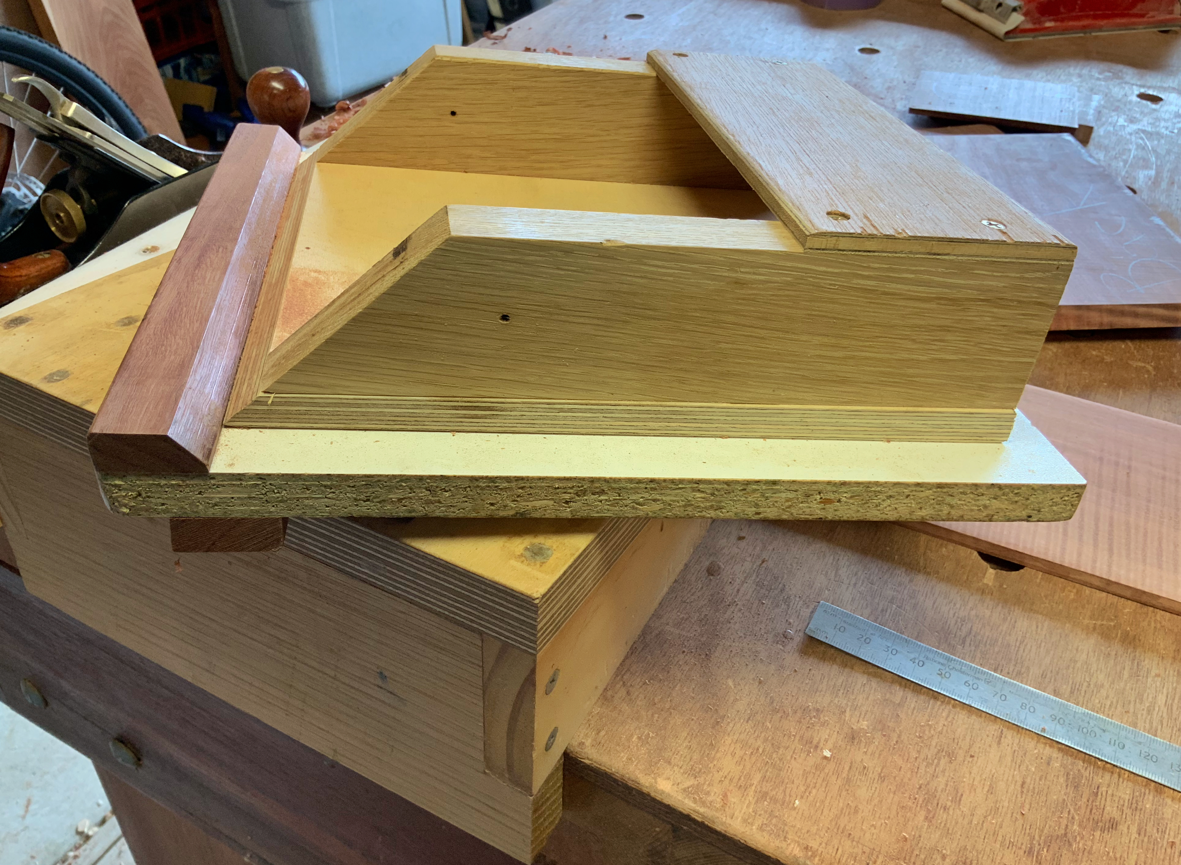 Making & Using a Shooting Board and Mitre Board 5 Steps (with