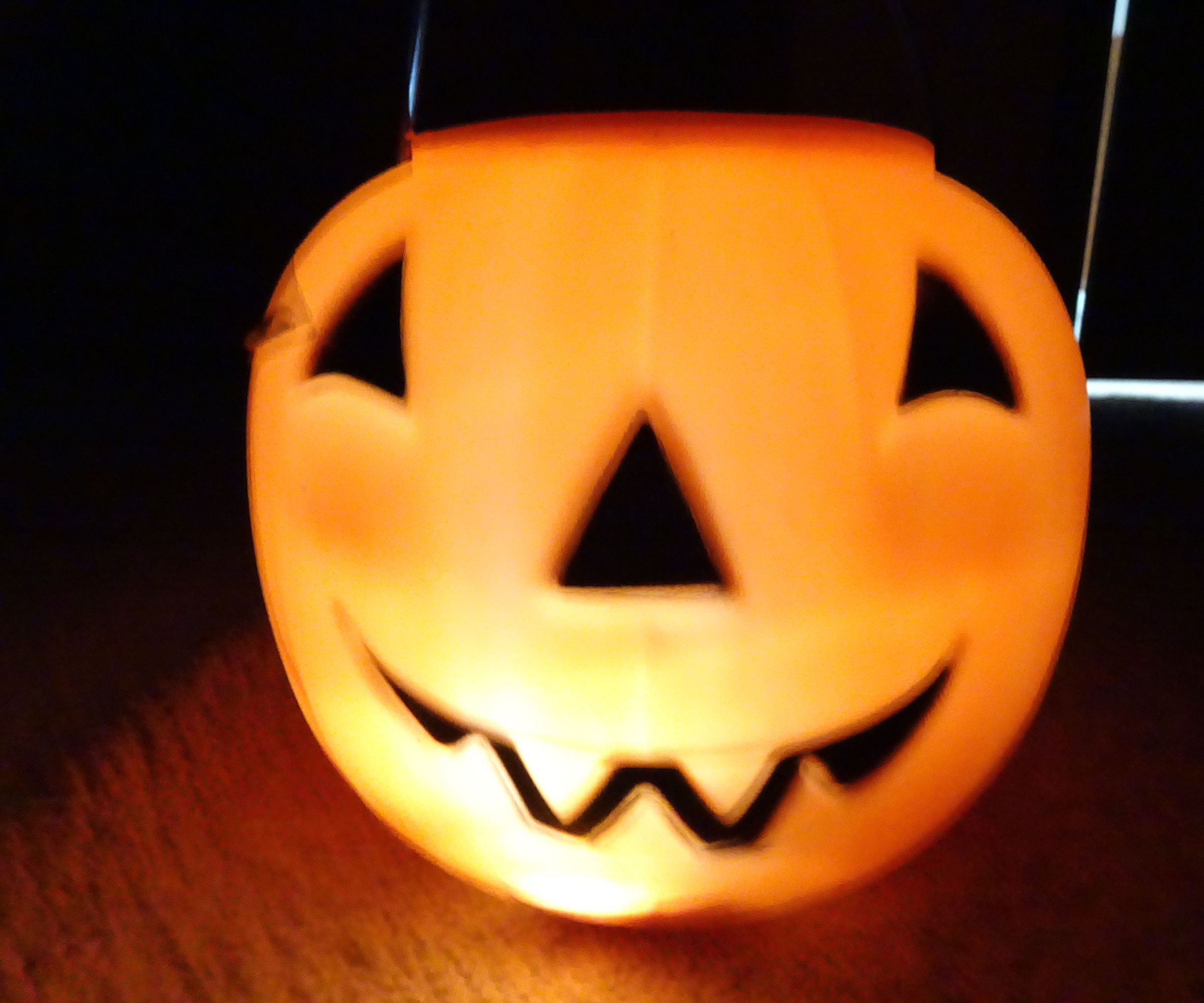 Spooky flashing LED for Pumpkin [Halloween]