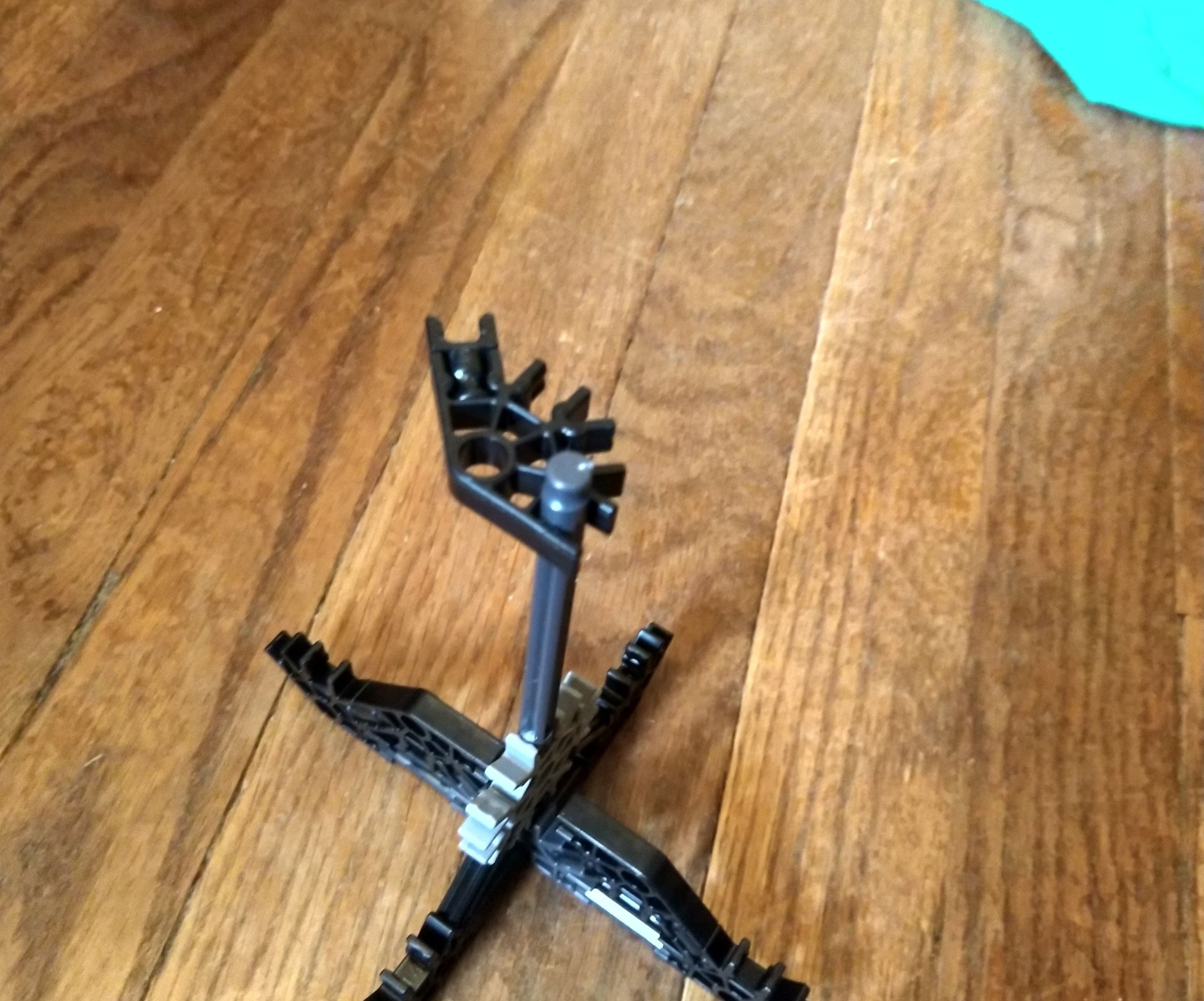 K'nex Imperial Class Star Destroyer Stand