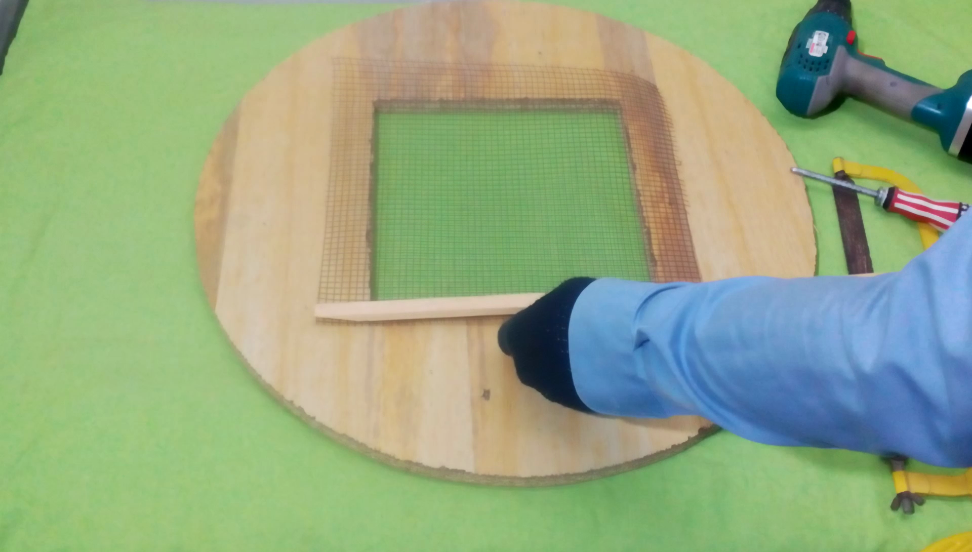 How to Make Brooder for Chicks : 7 Steps (with Pictures) - Instructables