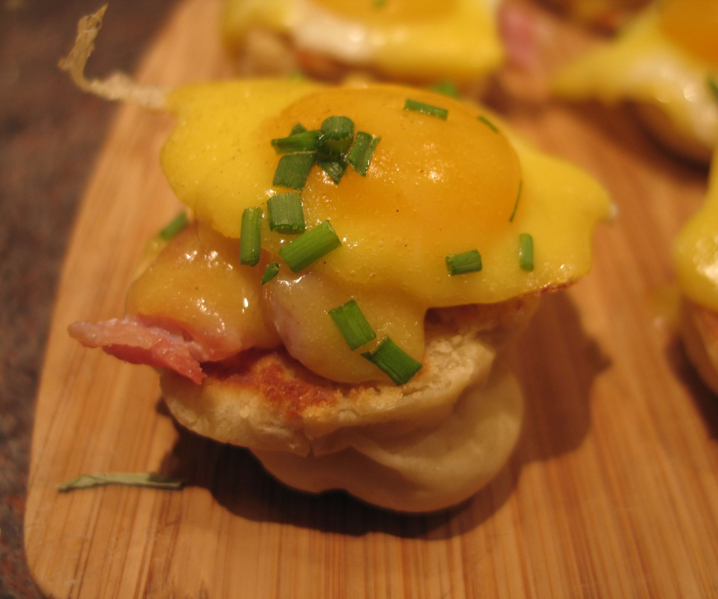 Eggs Benedict Canapes 