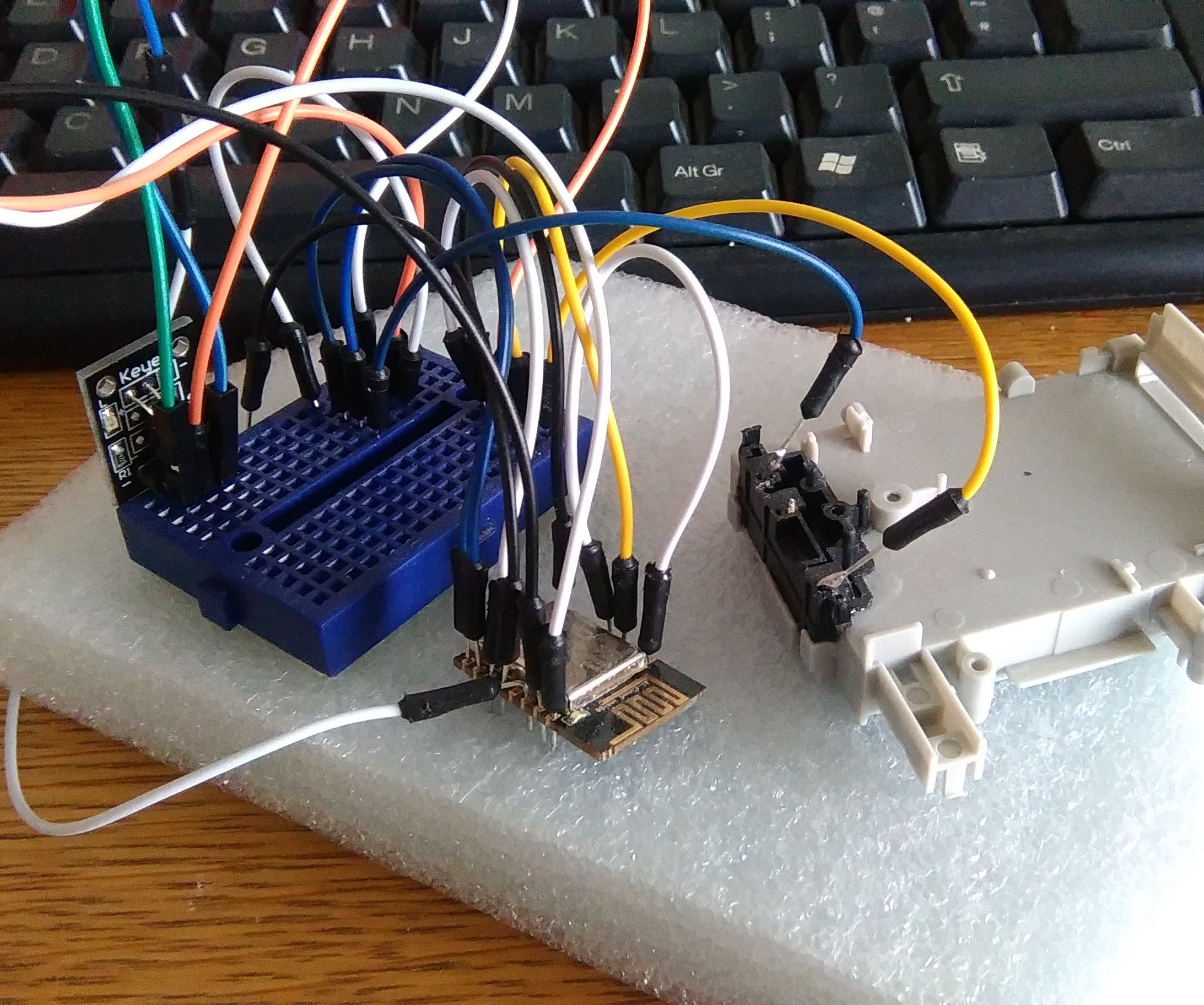 Temperature Sensor Web Display With the ESP8266