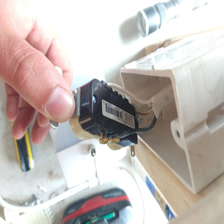 DIY Extension Cord With Built in Switch Safe, Quick and Simple 5