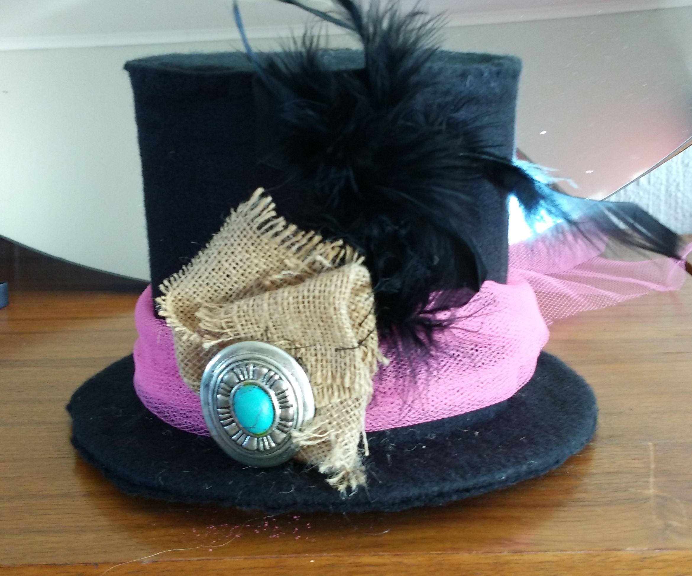 Make a Small Feminine Top Hat