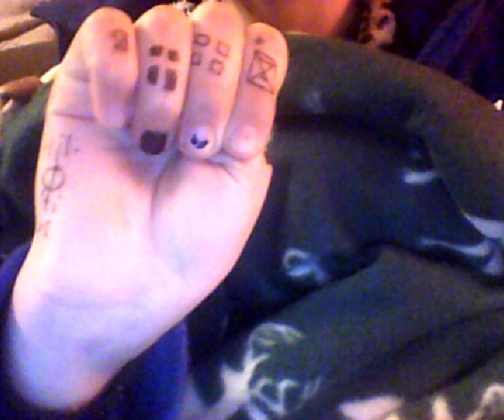 Twenty One Pilots Hand Art Tyler