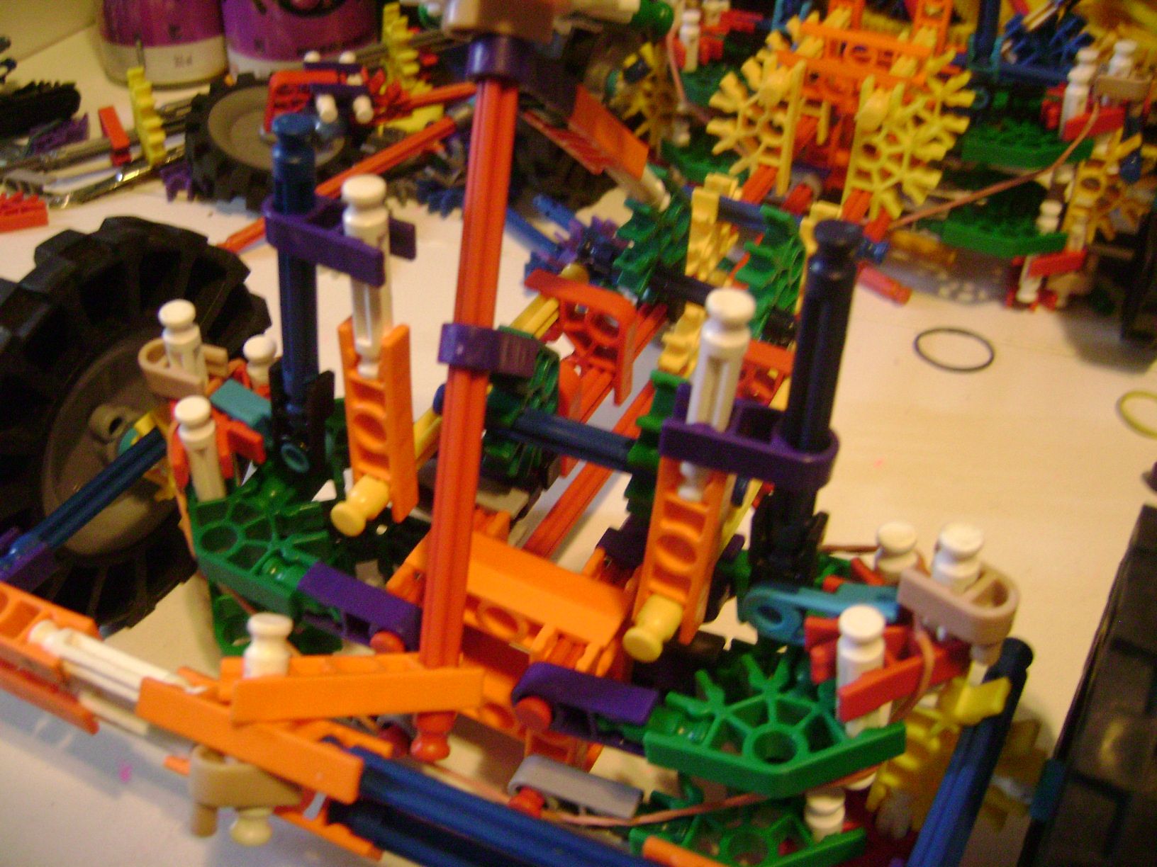 K'nex stearing and suspension (truck suspension)