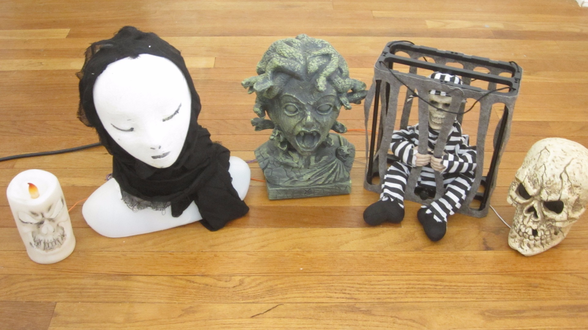 Controlling Halloween Effects With DIY Infrared Remote Controls 12