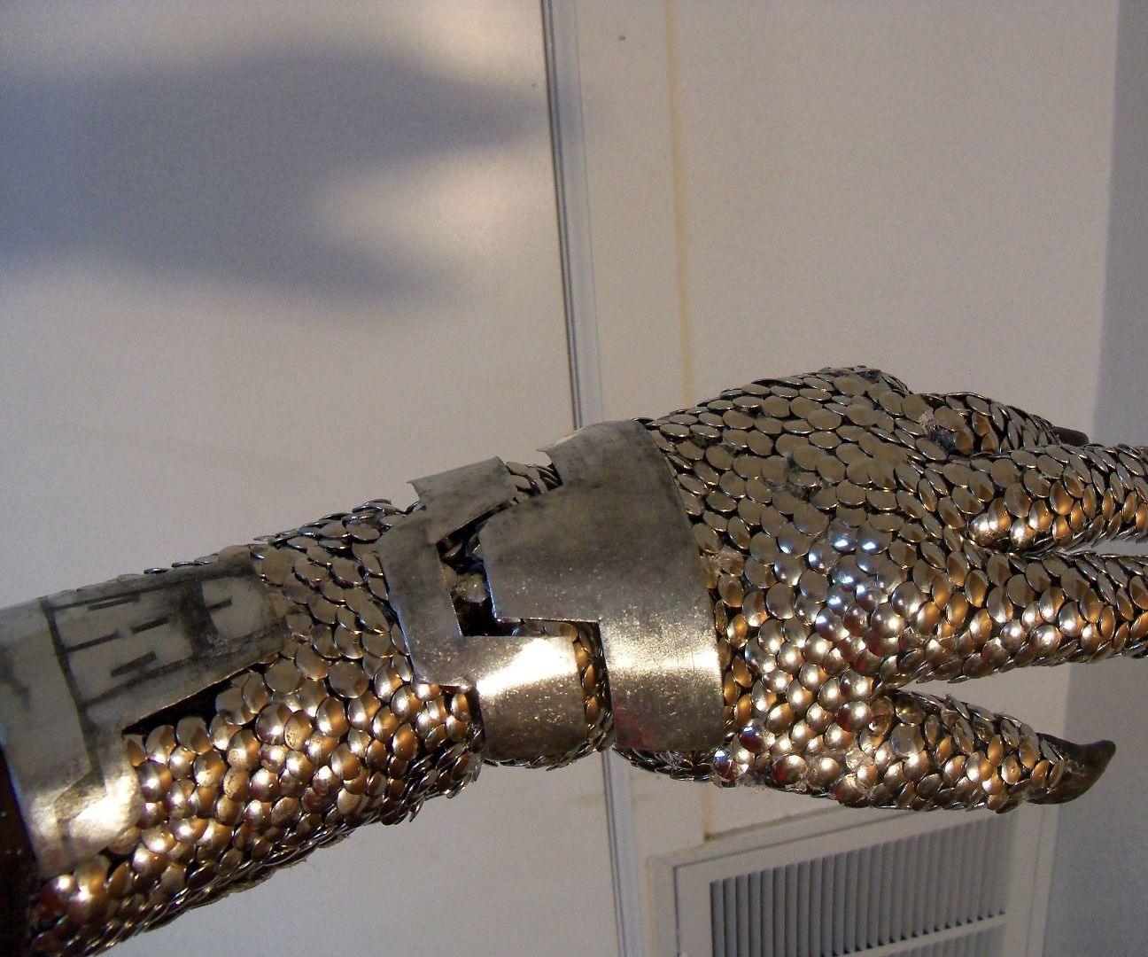 Scaled Dragon Glove