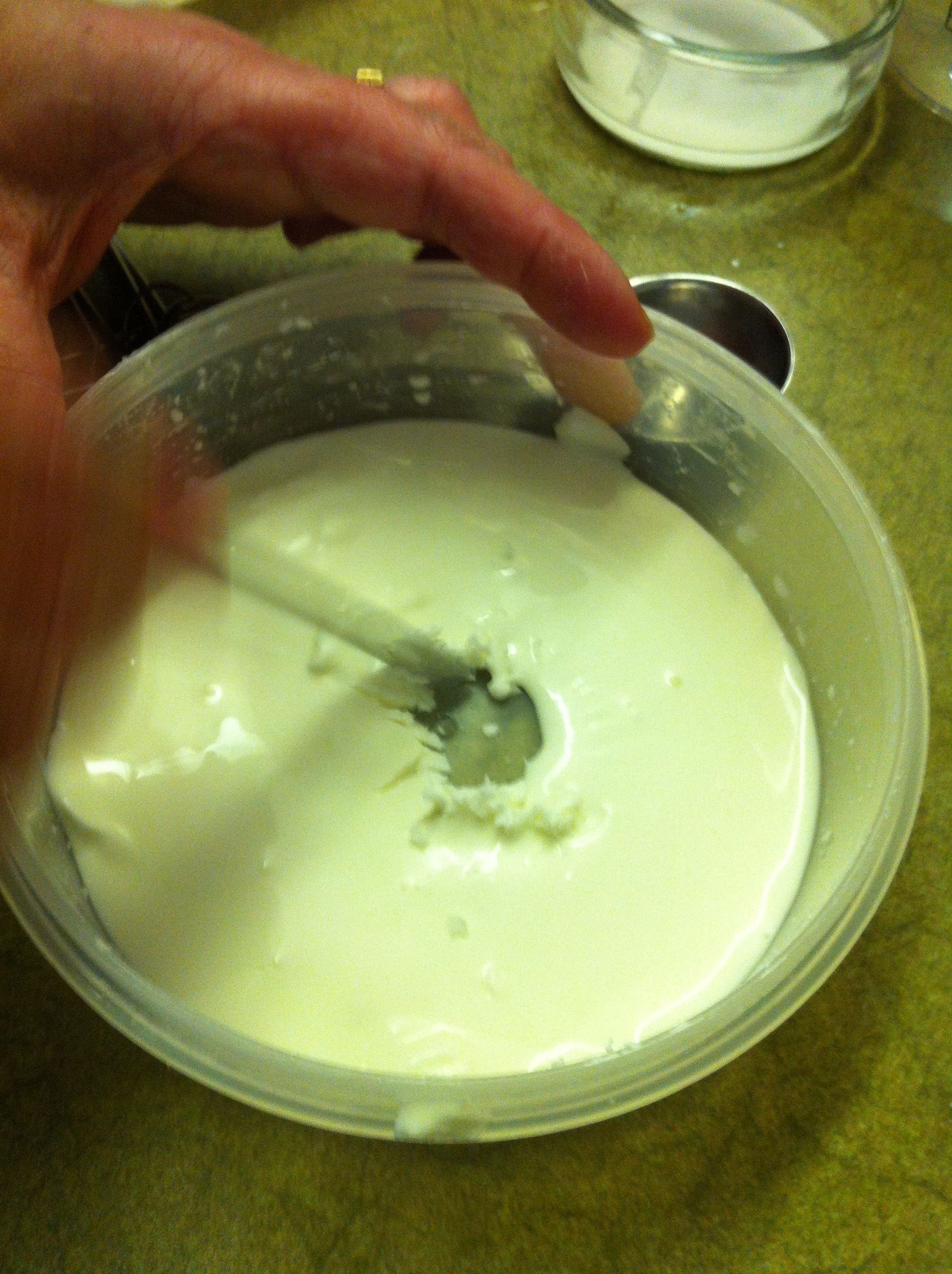 FUN Gloop Corn Flour Experiment 5 Steps Instructables