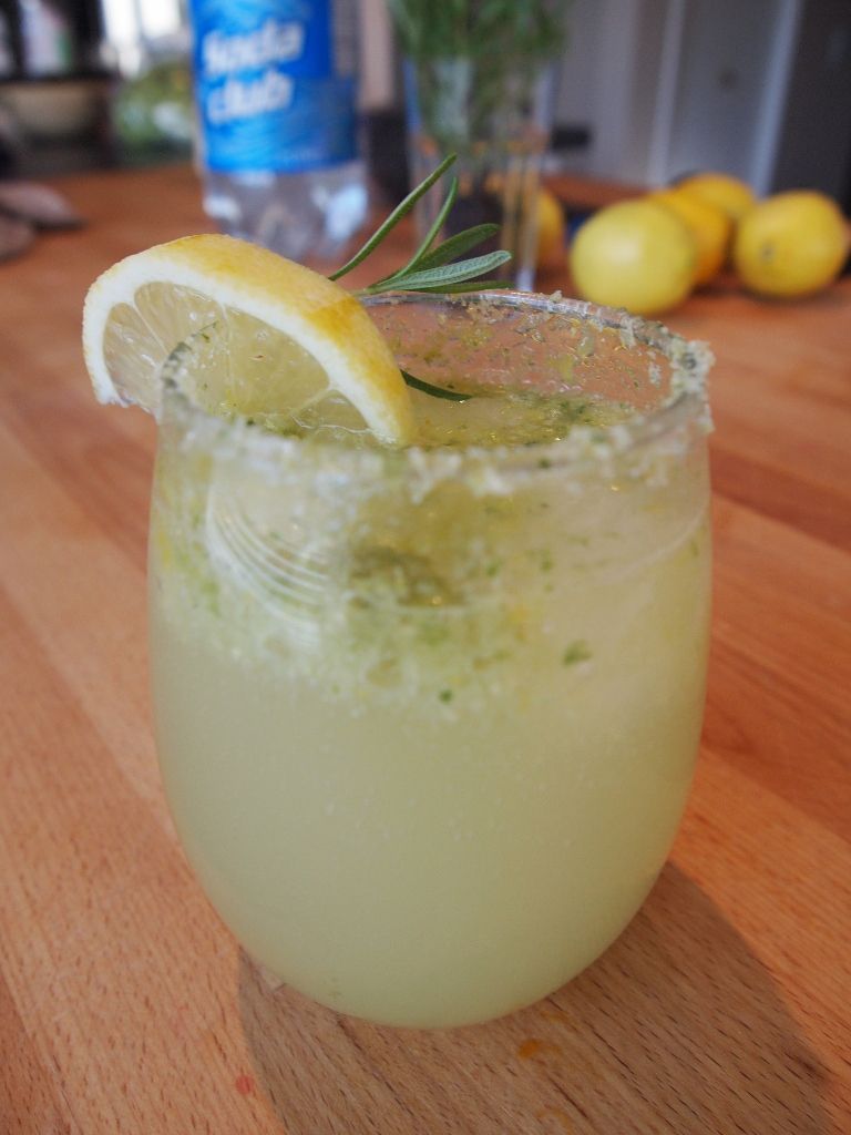 Rosemary Sparkling Lemonade