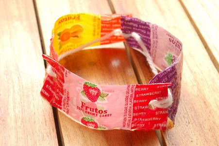 Creative DIY Tutorial-how to Make Bracelets Out of Starburst Wrappers
