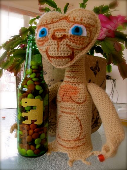 Make an E.T. Candy Cozy