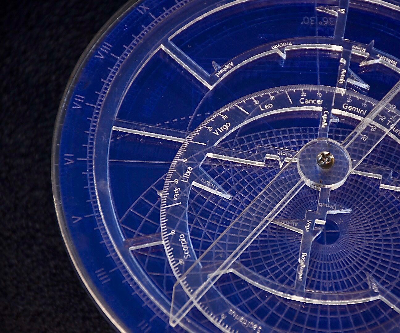 How to Build a Customized Astrolabe Using a Laser Cutter