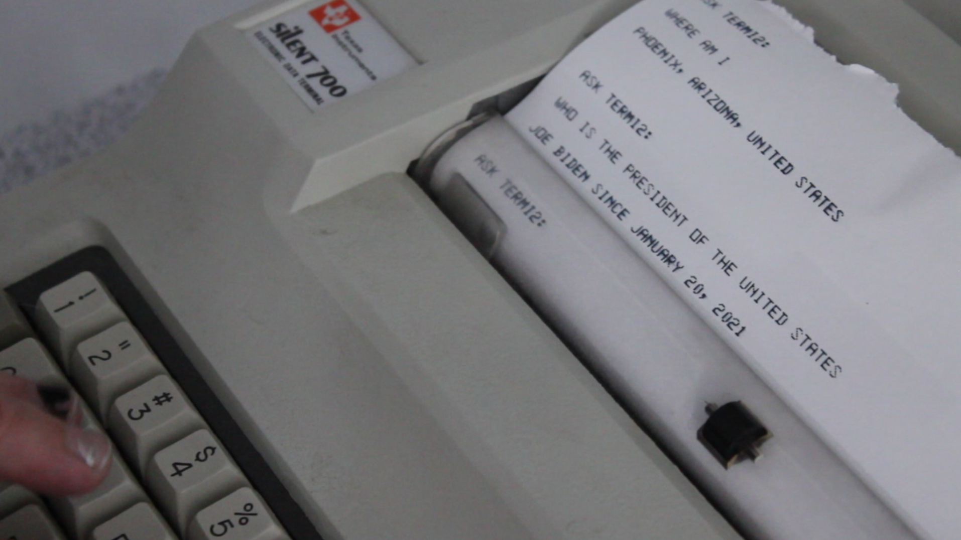 Termi2 a Typewriter That Answers Your Questions 8 Steps (with