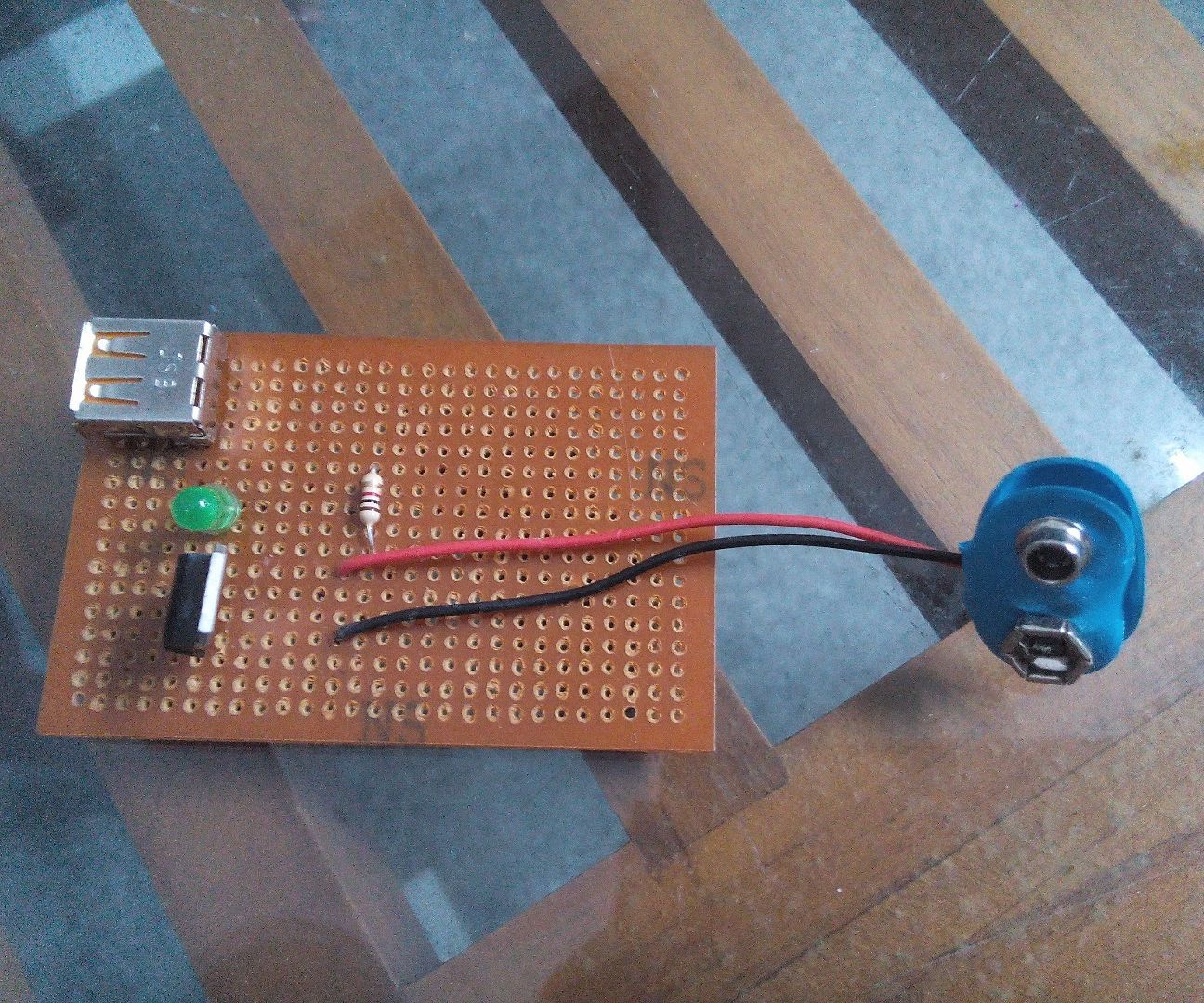 HOW TO MAKE SIMPLE POWER BANK