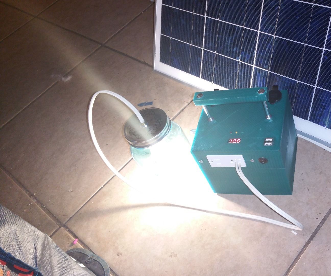 solar camping generator