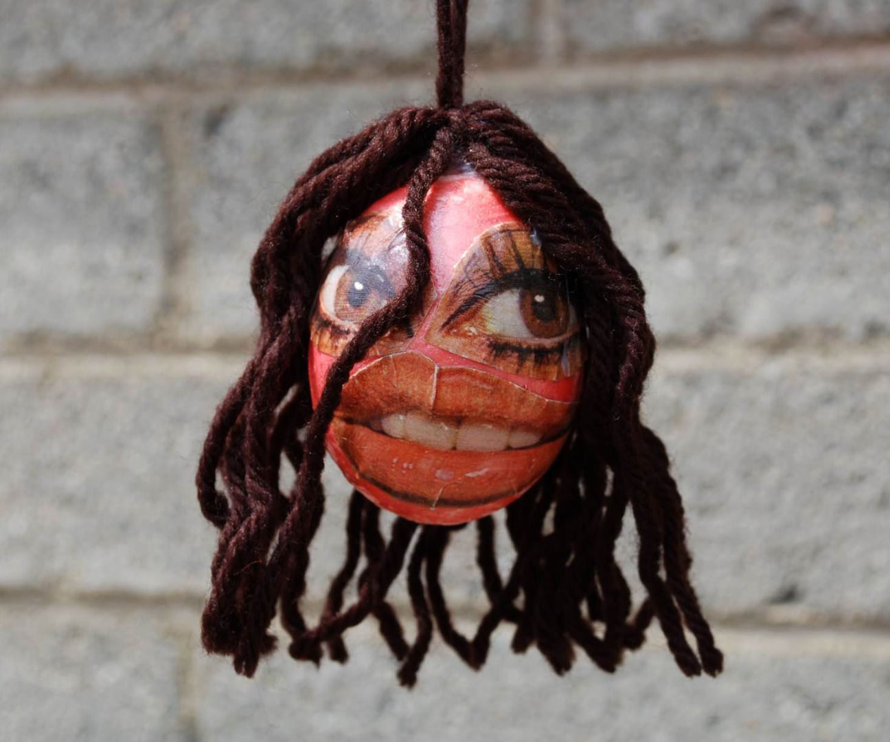 Make a Shrunken Egghead