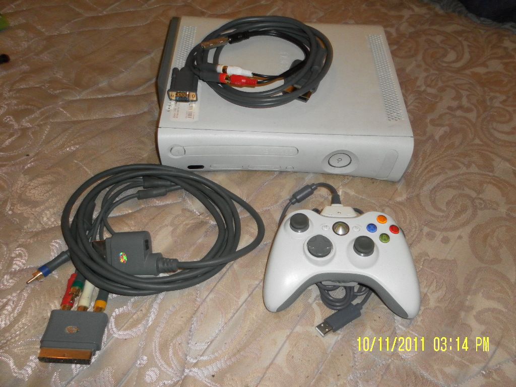 How to Connect Your Xbox360 to Any Lcd/Pc Moniter With Vga Cable With Sound 720p