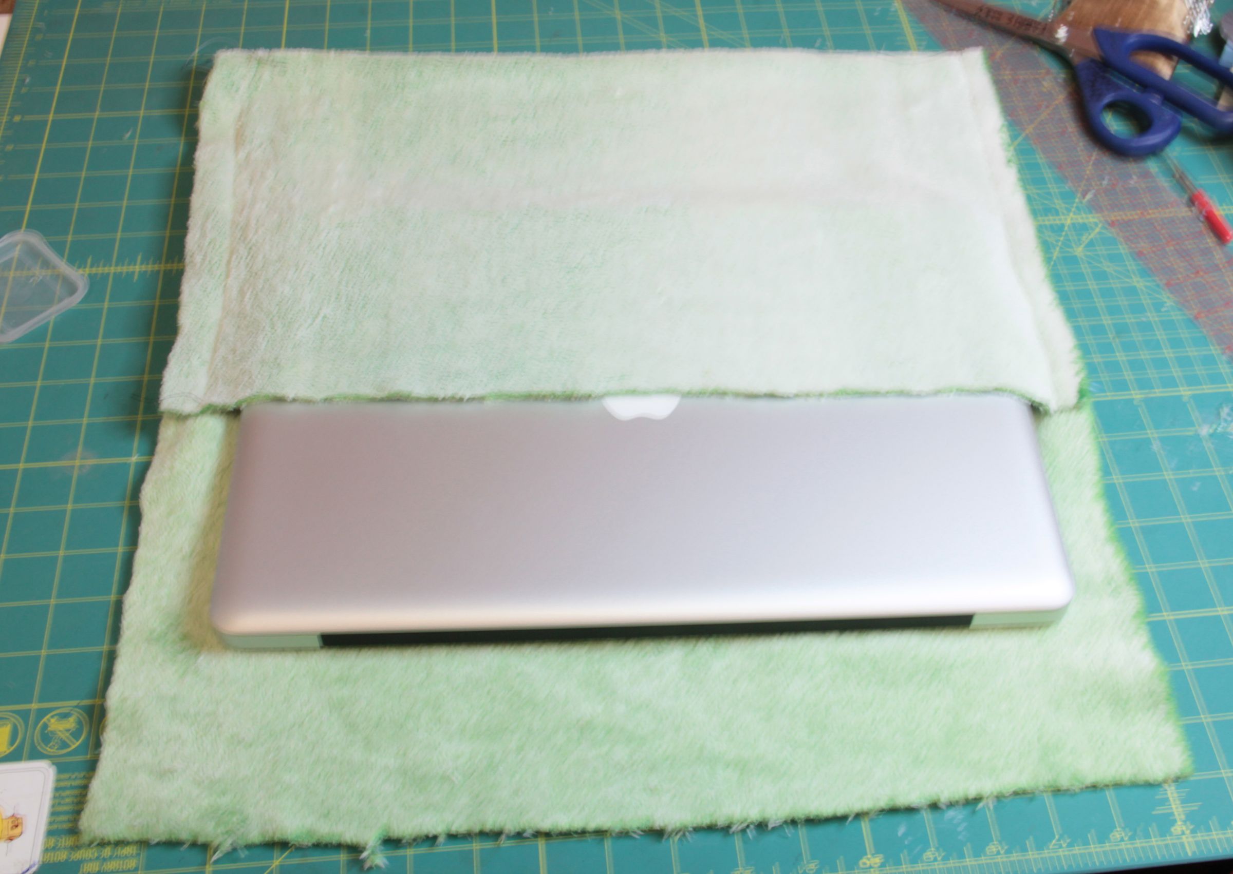Easy to Make Laptop Sleeve 6 Steps (with Pictures) Instructables